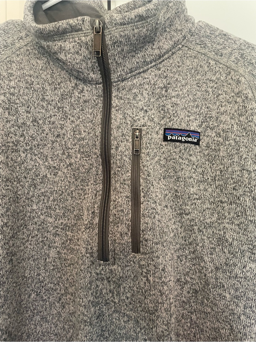 Patagonia Men’s Heather Gray Full-Zip Sweater with Chest Pocket